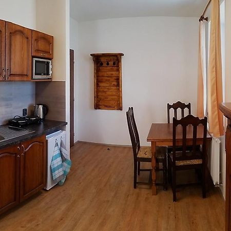 Apartmany Sachty Високе-над-Їзероу Екстер'єр фото