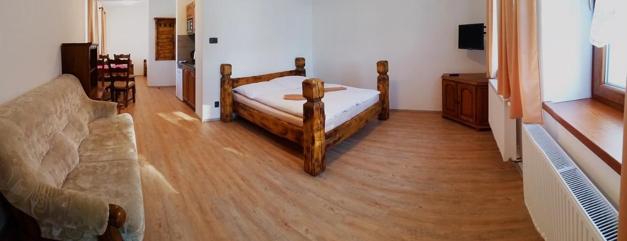 Apartmany Sachty Високе-над-Їзероу Екстер'єр фото