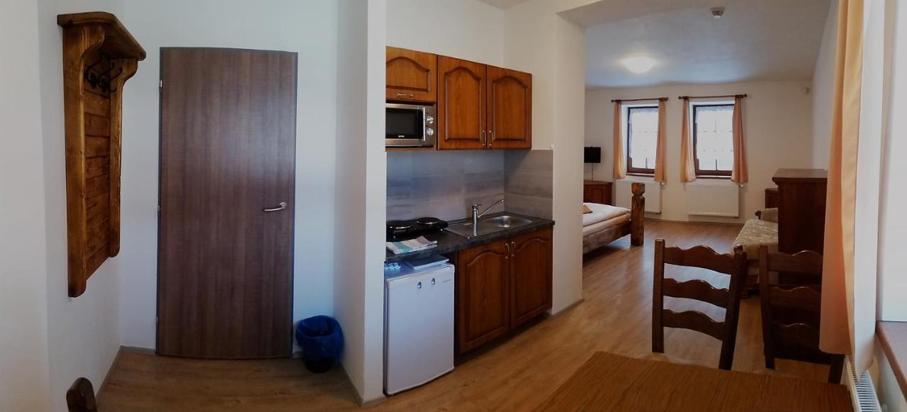 Apartmany Sachty Високе-над-Їзероу Екстер'єр фото