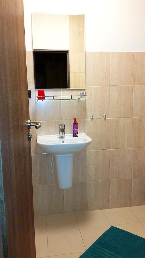 Apartmany Sachty Високе-над-Їзероу Екстер'єр фото
