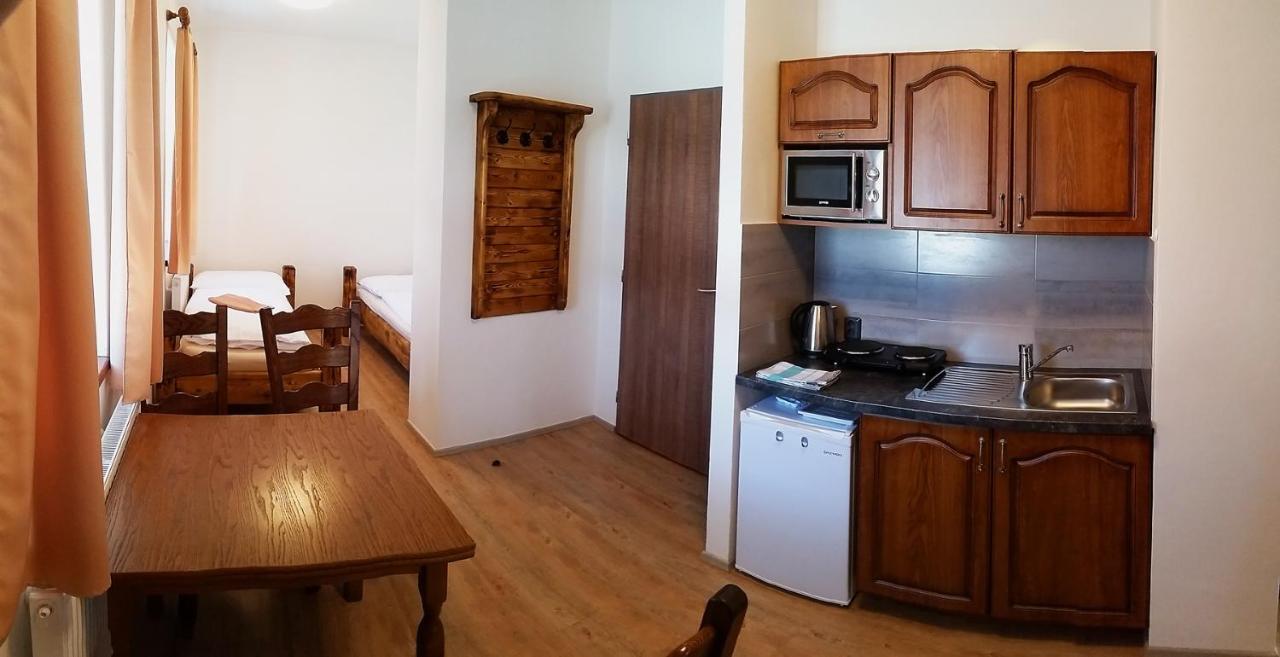 Apartmany Sachty Високе-над-Їзероу Екстер'єр фото
