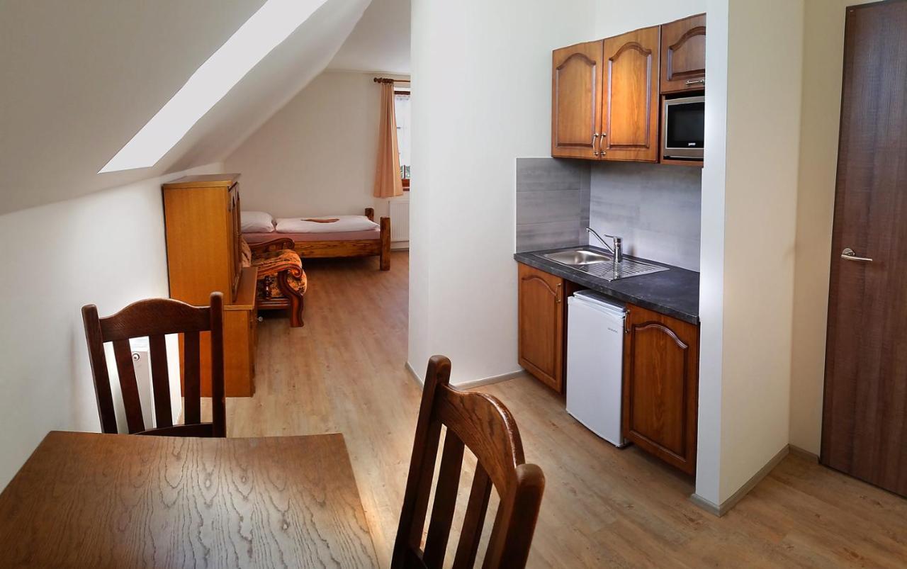 Apartmany Sachty Високе-над-Їзероу Екстер'єр фото